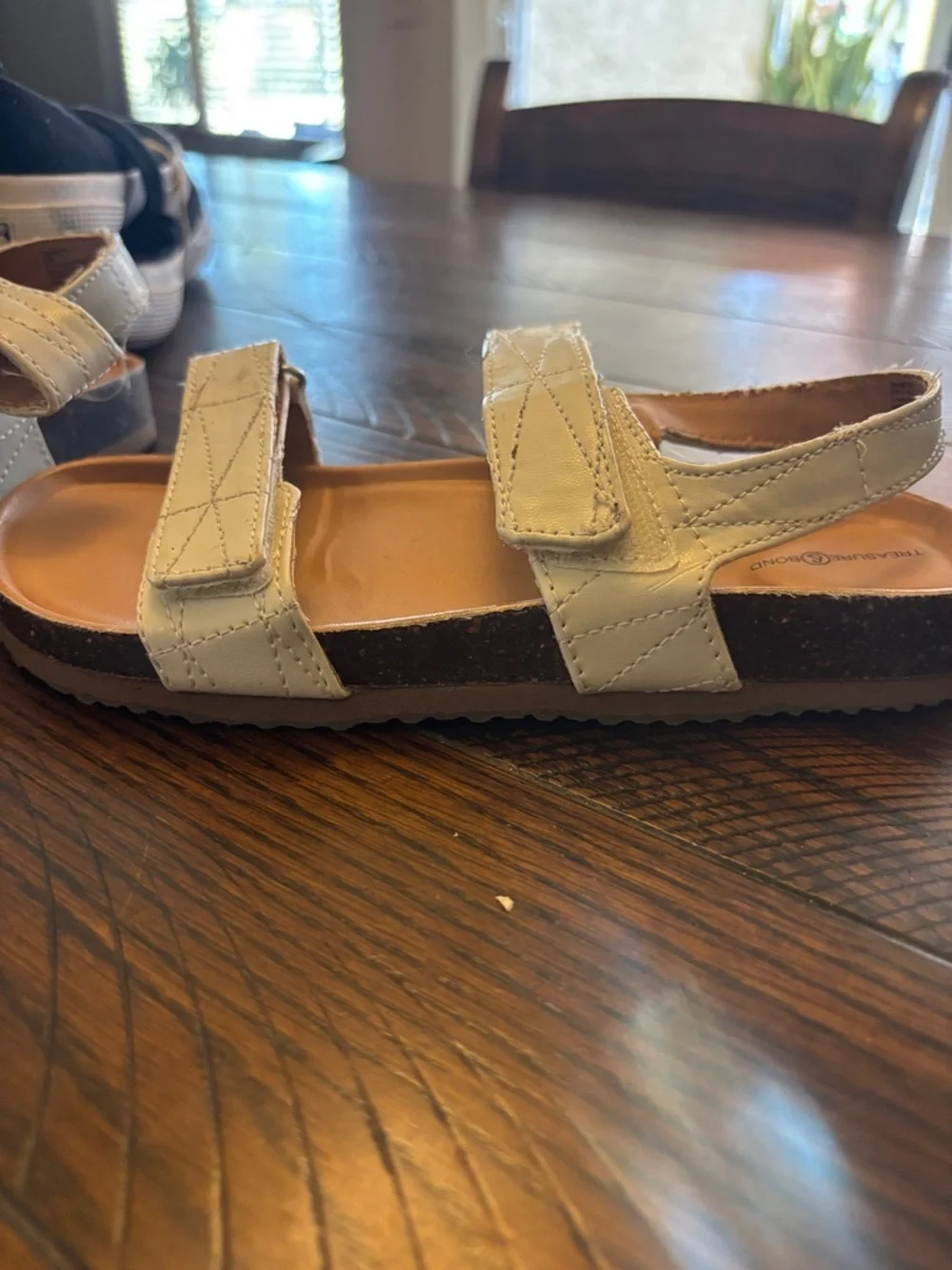 Nordstrom Treasure & Bond Girls Sz 3 Velcro Strap Sandals Tan Comfort